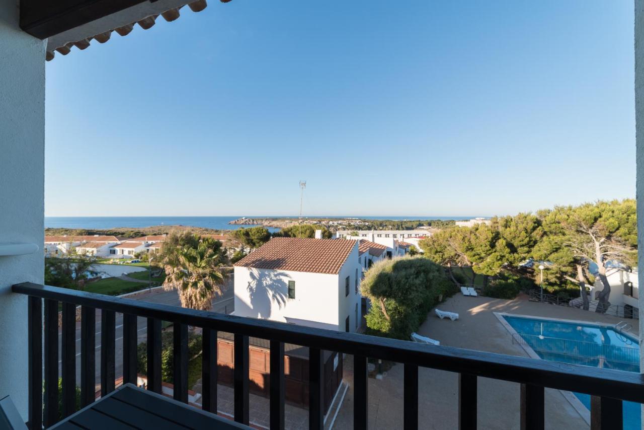 Vistas Al Mar Y La Piscina Apartment Arenal d'en Castell Exterior photo